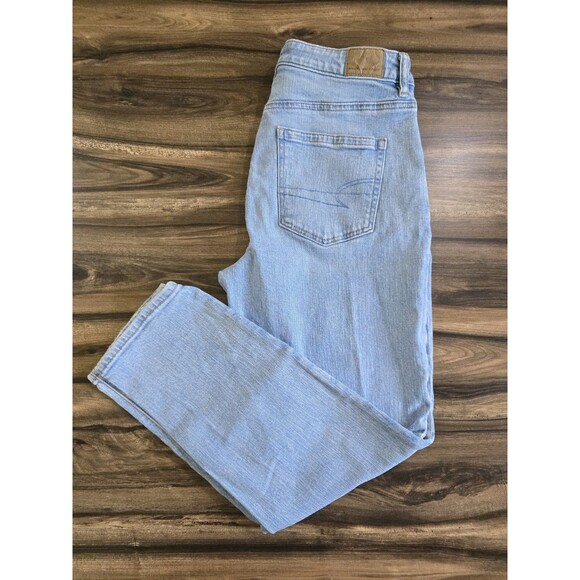 American Eagle Mom Jeans Size 6 Short Light Blue Wash High Rise - Picture 8 of 8